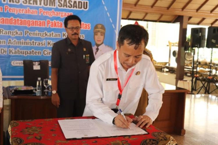 Pemkab Cirebon Komitmen Tingkatkan Layanan Adminduk