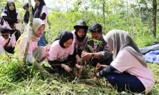 Suarakan Ekofeminisme, Srikandi Ganjar Jabar Ajak Perempuan Peduli Lingkungan