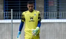 Kiper Persib Fitrah Maulana Girang Bandara Husein Kembali Dibuka