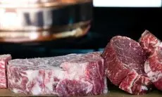 7 Tips Ampuh Mengolah Daging Kurban agar Tidak Bau dan Tetap Empuk