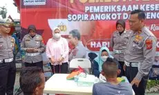Antispasi Kecelakaan Lalulintas, Polresta Bogor dan Rumah Sakit Azra Periksa Kesehatan Puluhan Sopir Angkot