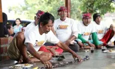 Ganjar Sejati Gelar Pelatihan Pembuatan Ikat Kepala Khas Cirebon
