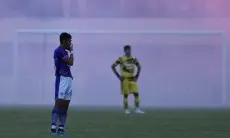 Luis Milla Sesalkan Adanya Flare Saat Persib Berhadapan dengan PSS Sleman