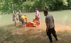 Geger... Mayat Laki-laki di Sungai Cipangaur Ditemukan Tanpa Identitas