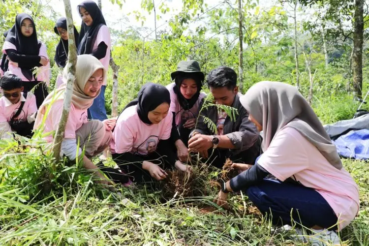 Suarakan Ekofeminisme, Srikandi Ganjar Jabar Ajak Perempuan Peduli Lingkungan