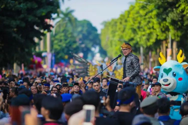 Meriahnya Arak-arakan Helaran Hari Jadi Bogor Disambut Antusias Warga