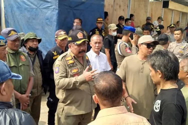 Hari ini Para Pedagang Pasar Banjaran Mulai Tempati Pasar Sementara 