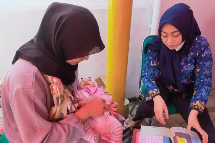 Dukung Pemerintah Cegah Stunting, Alfamart dan PZ Cussons Hadirkan Program Sahabat Posyandu 