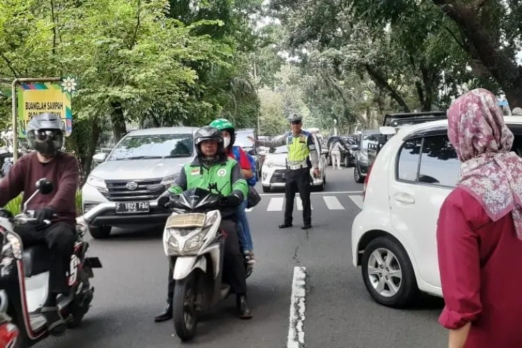 Bapenda Jabar dan Satlantas Polresta Buru Penunggak Pajak Kendaraan Bermotor 