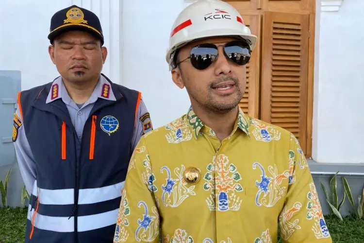 Tinjau Progres KCJB Bersama Menko Marves, Hengky Sebut Bakal Beroperasi Bulan Agustus 