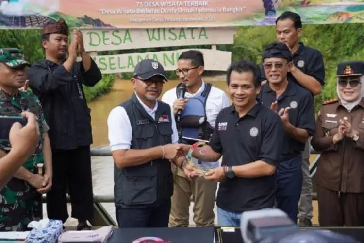 Melalui Desa Wisata, Slogan "Tinggal di Desa, Rezeki Kota, Usaha Mendunia" di Depan Mata