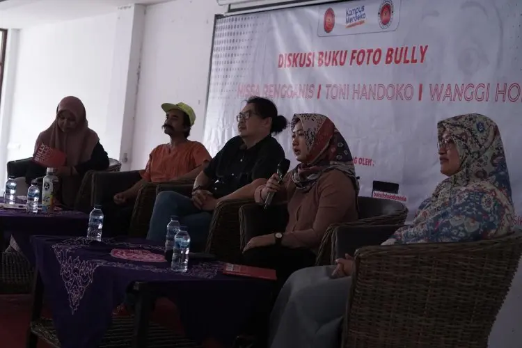Perpustakaan UMC Lawan Perundungan Lewat Diskusi dan Bedah Buku BULLY