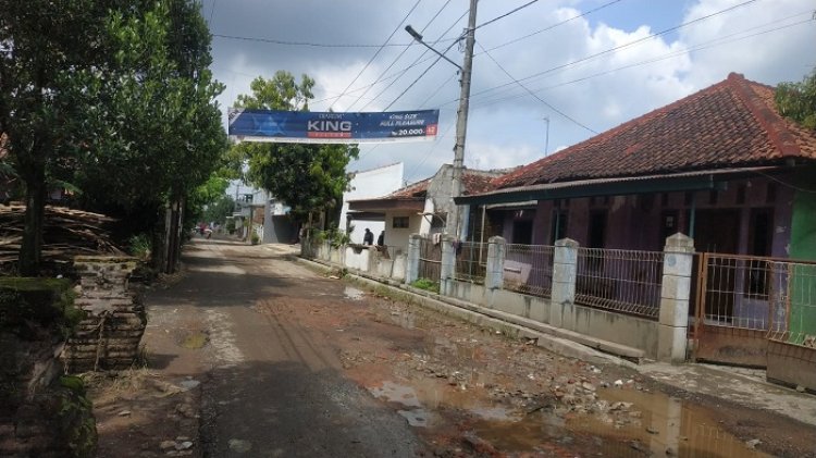 Pajak Spanduk Produk Rokok Terkenal Bertebaran, Ini Kata Bappenda Kabupaten Cirebon