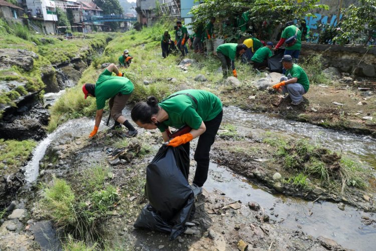 Antisipasi Banjir, Kajol Indonesia Ajak Masyarakat Stop Buang Sampah di Sungai