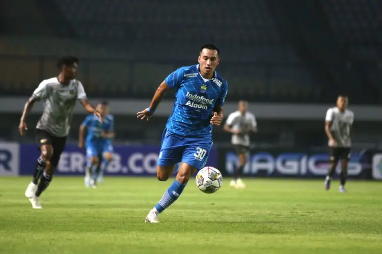 FOTO: Uji Coba Persib Vs Dewa United