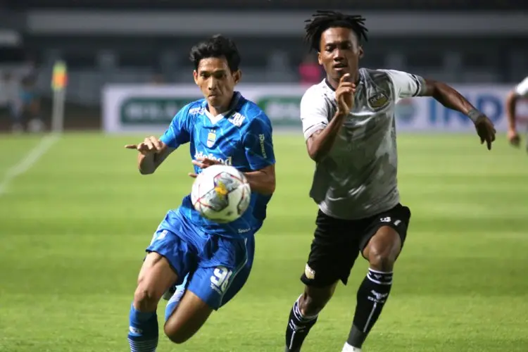 FOTO: Uji Coba Persib Vs Dewa United
