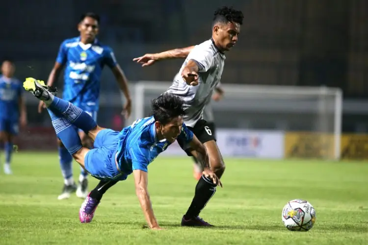 FOTO: Uji Coba Persib Vs Dewa United
