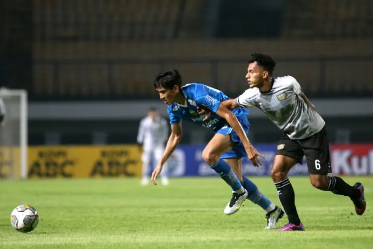FOTO: Uji Coba Persib Vs Dewa United