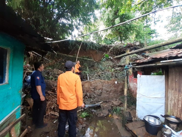 Kota Bogor Dilanda Longsor dan Banjir Akibat Hujan Deras
