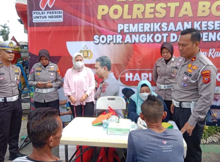Antispasi Kecelakaan Lalulintas, Polresta Bogor dan Rumah Sakit Azra Periksa Kesehatan Puluhan Sopir Angkot