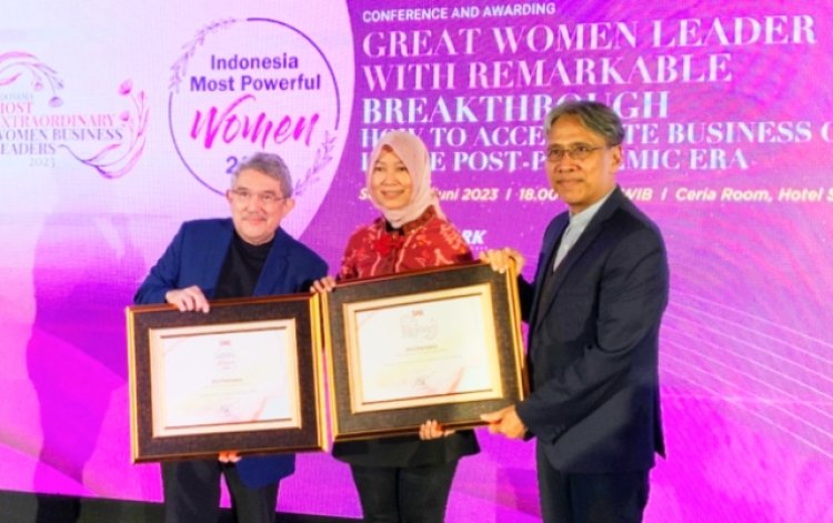Direktur Kurir dan Logistik Pos Indonesia Didapuk sebagai Indonesia Most Powerful Women Business Leader 2023