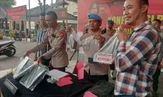 Bermodus Stiker Tempel, Pelaku Curat Ini Berhasil Diringkus Polsek Cimahi