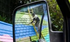 FOTO: Pengecatan Ulang Mural di Jalan Siliwangi