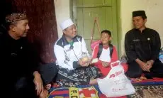 Kisah Aria Naizar, Anak Asal Tasikmalaya yang Terpaksa Berhenti Sekolah Demi Merawat Ibunya