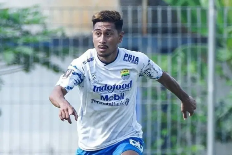 Daisuke Sato Bilang Gini Soal Duet Bareng Bek Anyar Persib dari Spanyol