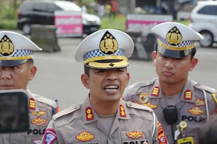 Masa Liburan Kawasan Puncak Padat, Polisi Terapkan Gage dan One Way