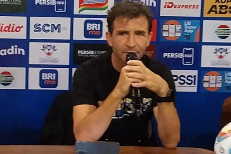 Luis Milla Pastikan Kesiapan Persib vs Dewa United