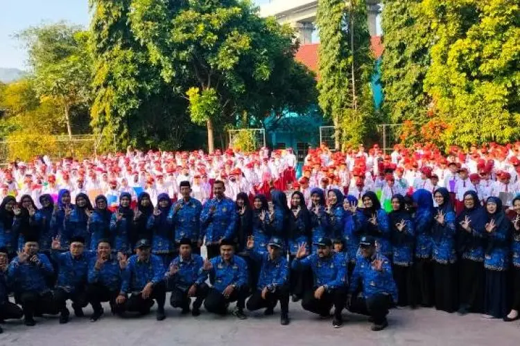 Hari Pertama Masuk, Ratusan Siswa SMPN 3 Ngamprah Antusias Ikuti Kegiatan MPLS
