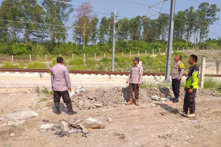 Polisi Jaga Ketat Proyek KCJB