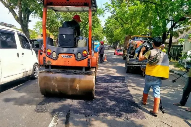 Pemkot Bandung Benahi 11 Jalan Protokol dan Ratusan Jalan Kecil 
