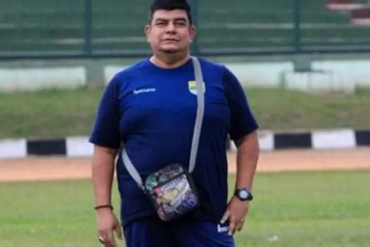 Dokter Persib Pastikan Tyronne Membutuhkan Pemulihan Berbulan-bulan