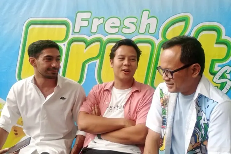 Kenalkan Fruit Series Esteh Indonesia, Reza Rahardian dan Bima Dukung Kemajuan Produk Lokal Bogor