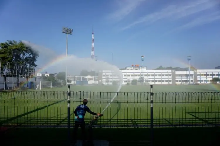 FOTO : Stadion Sidolig Bandung Diajukan Menjadi Venue Latihan Piala Dunia