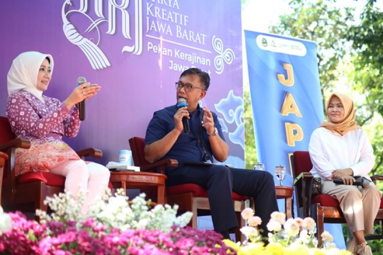 FOTO: Diskusi Japri, Karya Kreatif Jawa Barat dan Pekan Kerajinan Jawa Barat