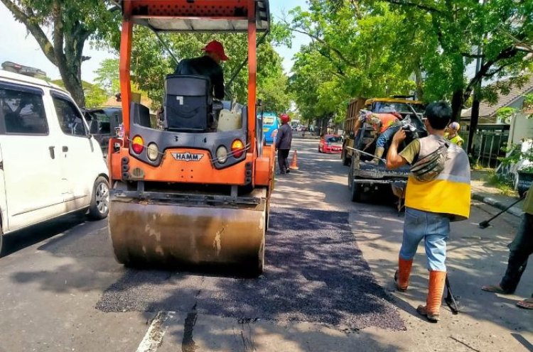 Pemkot Bandung Benahi 11 Jalan Protokol dan Ratusan Jalan Kecil 