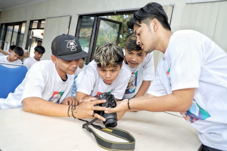 Pemuda Ganjar Gelar Pelatihan Fotografi di Garut 