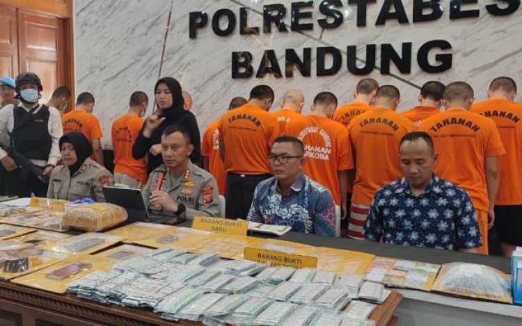 Hanya Kurun Waktu Dua Pekan, Belasan Pengedar Narkoba di Bandung Diringkus Polrestabes Bandung