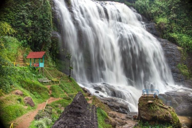Jajal Curug Cikondang, Ridwan Kamil Ajak eksplorasi keindahan alam Pasundan 