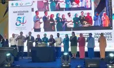 Ridwan Kamil Luncurkan Aplikasi Sadarka Jabar untuk Pemutakhiran Data Penduduk