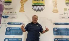 Persib Bandung Larang Suporter Persis Solo Hadir di GBLA