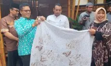 Bupati Bandung Bakal Wajibkan ASN Pakai Seragam Batik Kina Tiap Hari Kamis