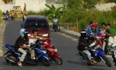 Aksi Ugal-ugalan Pemotor Viral di Bandung, Polisi Amankan Sekelompok Berandaran Bermotor