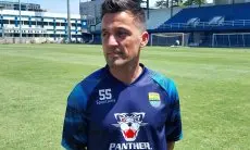 Skuad Persib Diliburkan, Miro Petric Malah Sibuk Dengan Ini