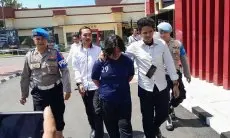 Polisi Ciduk Kurir Paket Penjambret Anak di TCI