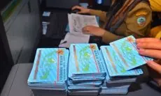 Lewat Jebol Bawa Tas, Disdukcapil Kota Cimahi Permudah Lansia dan Disabilitas Rekam KTP-el di Rumah