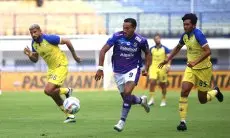 Ezra Walian Percaya Persib
